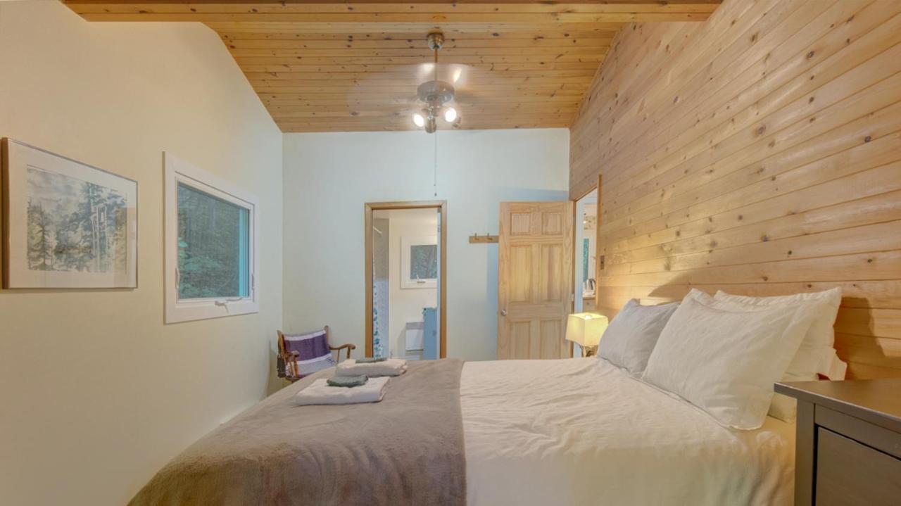 Chalet Dans Les Arbres. 3 Ch. /Trees House 3Bdr Lac Sainte-Marie Exterior foto